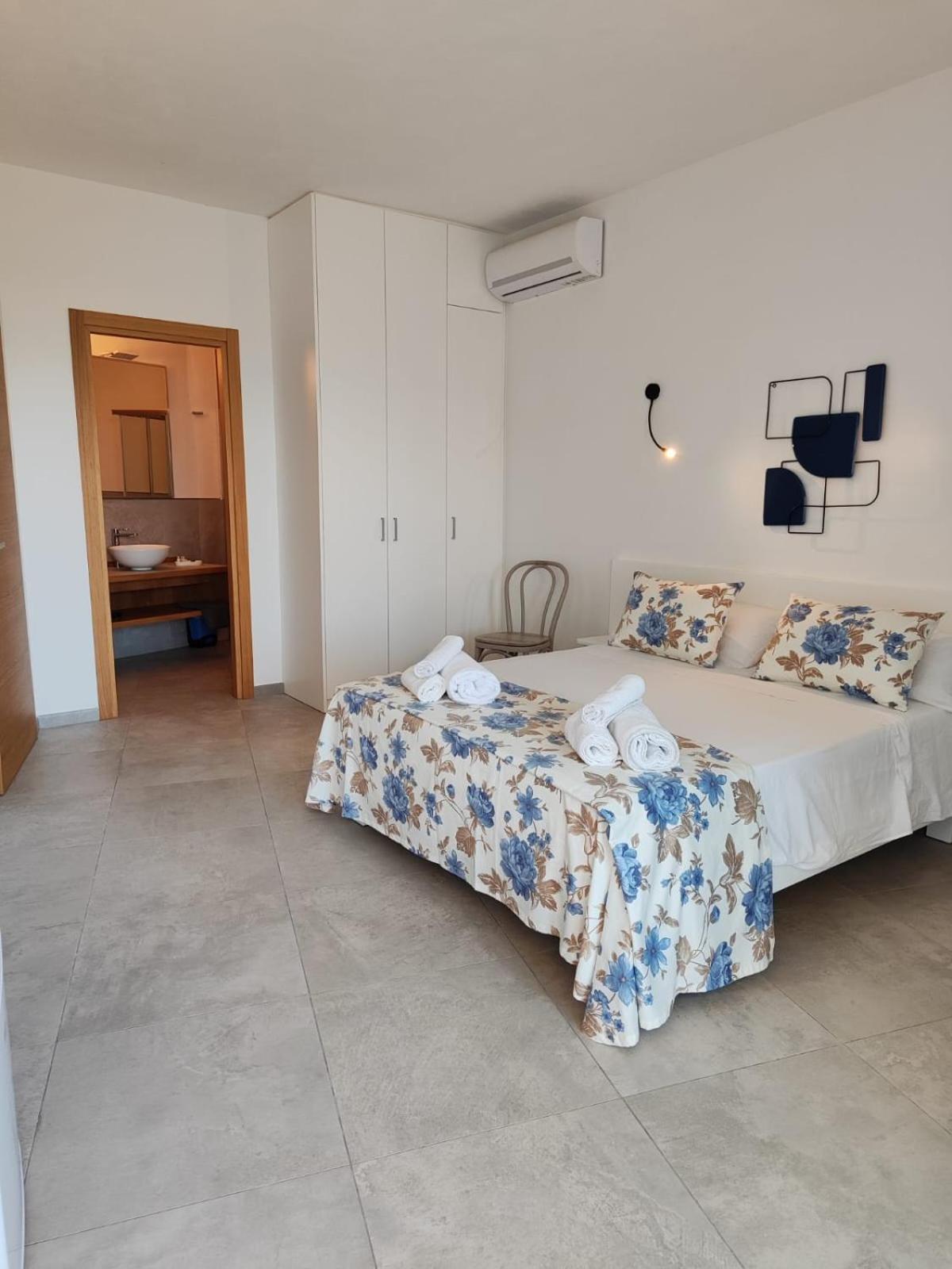 Rooms, Affittacamere Maksim Гольфо-Аранчі Екстер'єр фото