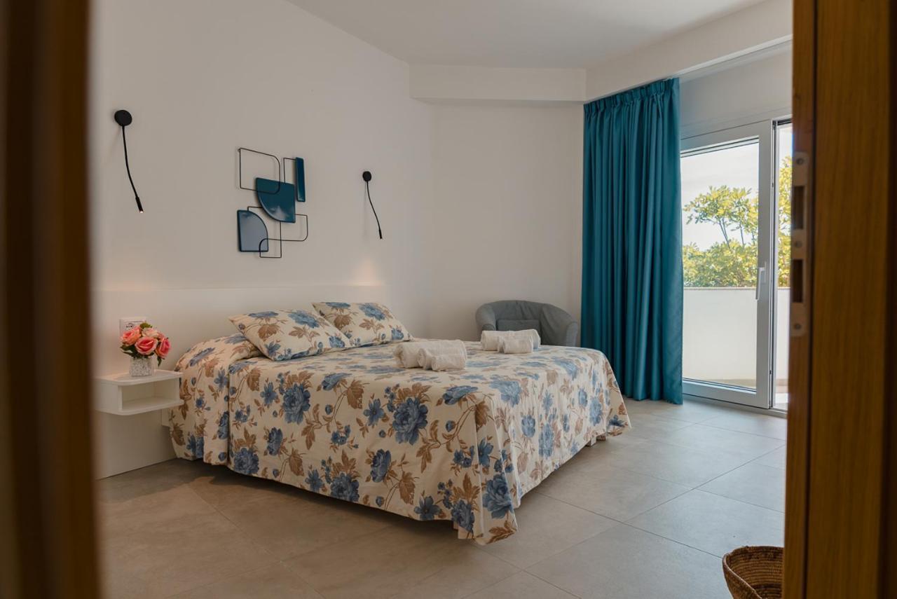 Rooms, Affittacamere Maksim Гольфо-Аранчі Екстер'єр фото