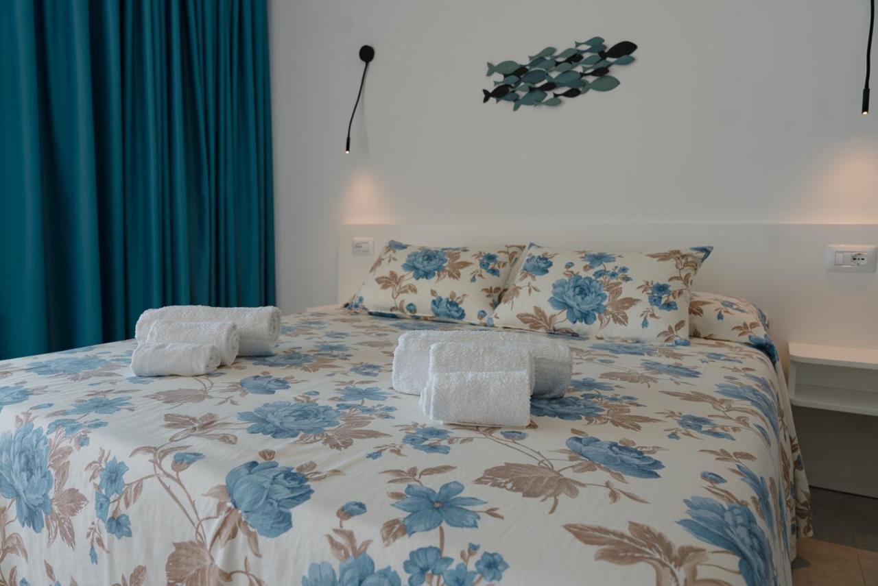 Rooms, Affittacamere Maksim Гольфо-Аранчі Екстер'єр фото